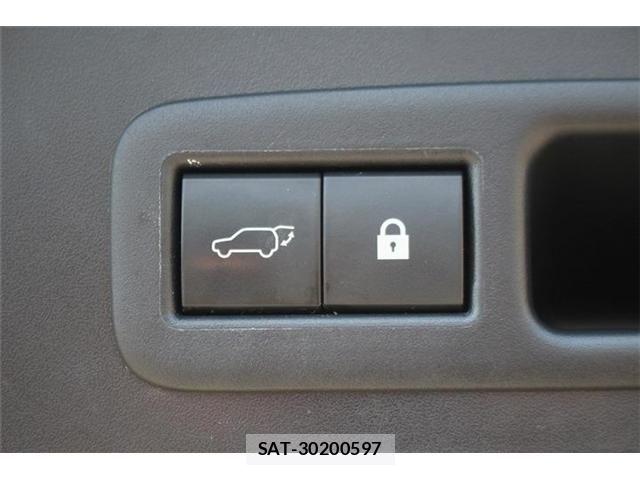 Lexus UX 2019-10 8849621-3