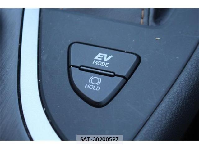 Lexus UX 2019-10 8849621-8