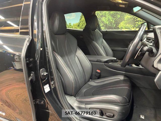 Lexus UX 2021-01 8871372-7