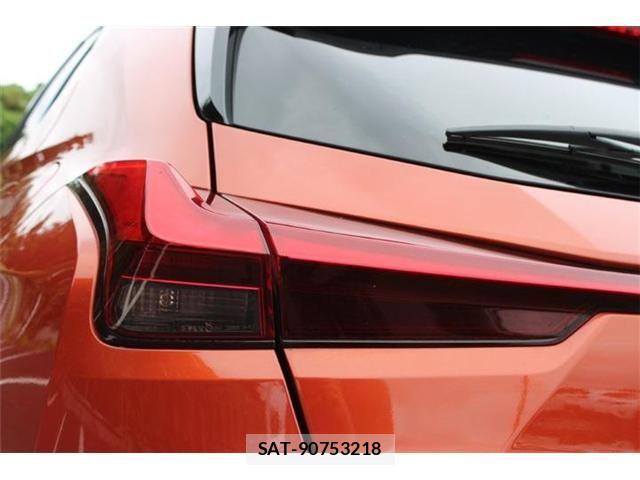 Lexus UX 2018-11 8880577-15
