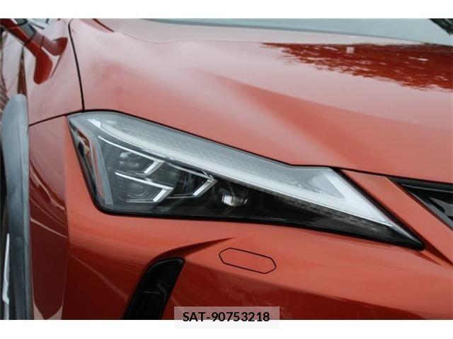 Lexus UX 2018-11 8880577-7