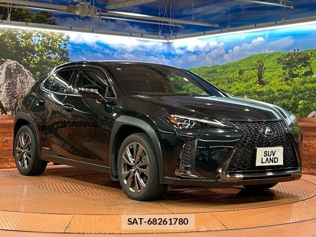 Lexus UX 2019-01 8880572-15