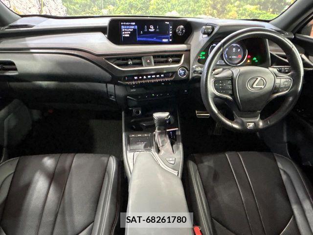 Lexus UX 2019-01 8880572-1