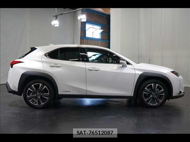 Lexus UX 2019-05 8880574-15