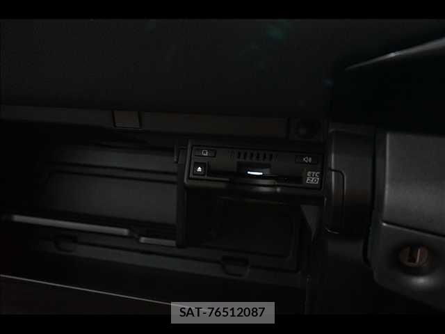 Lexus UX 2019-05 8880574-6