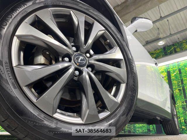 Lexus UX 2020-04 8883865-12