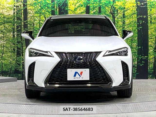 Lexus UX 2020-04 8883865-13
