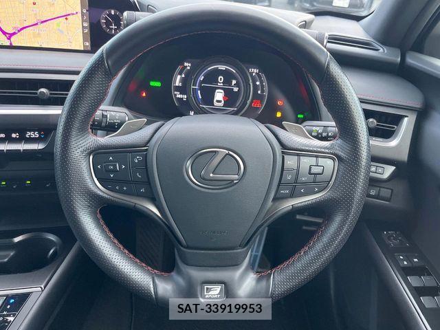 Lexus UX 2021-08 8883864-11