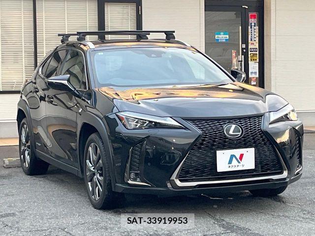 Lexus UX 2021-08 8883864-16