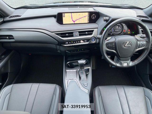 Lexus UX 2021-08 8883864-1