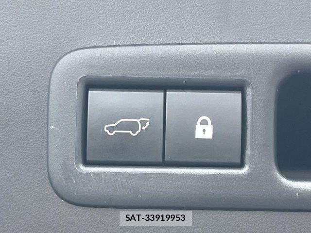 Lexus UX 2021-08 8883864-7