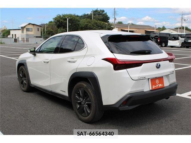 Lexus UX 2019-09 8883866-14
