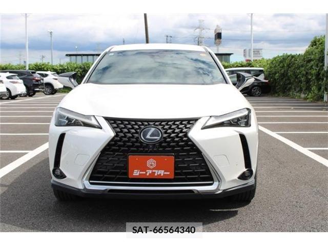 Lexus UX 2019-09 8883866-7