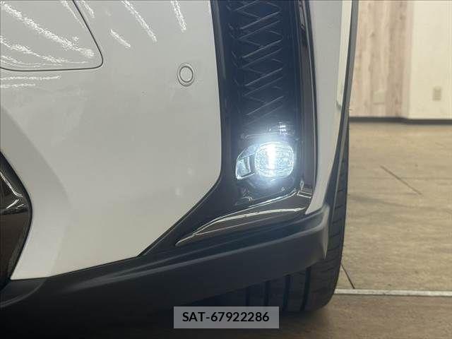 Lexus UX 2019-09 4755180-11