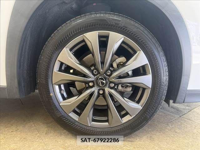 Lexus UX 2019-09 4755180-12