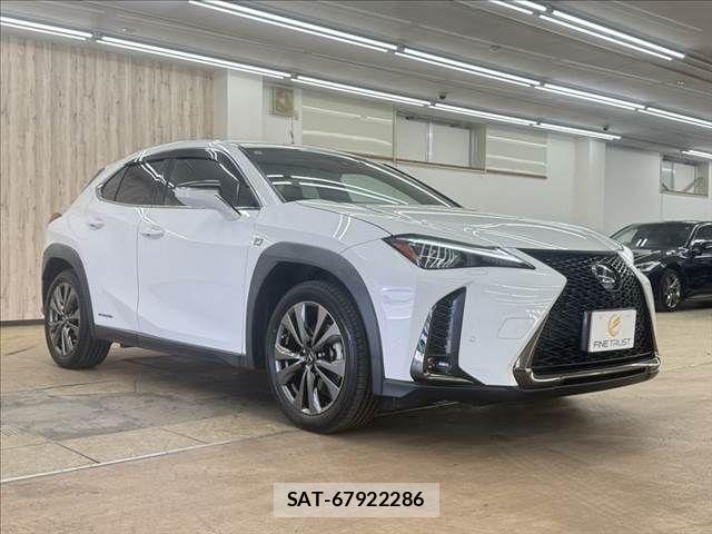 Lexus UX 2019-09 4755180-14
