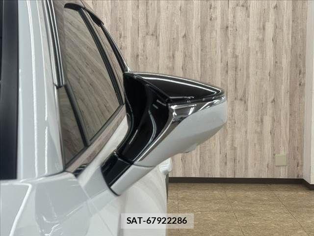 Lexus UX 2019-09 4755180-24