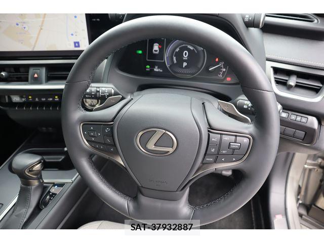 Lexus UX 2023-02 5871264-12
