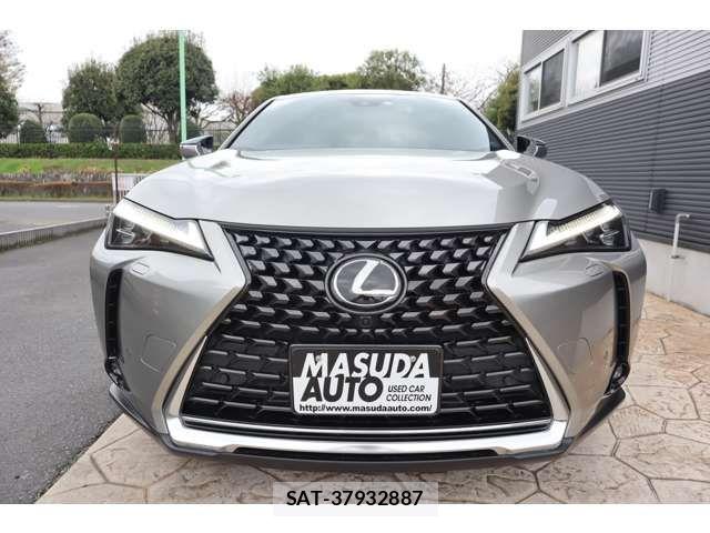 Lexus UX 2023-02 5871264-1