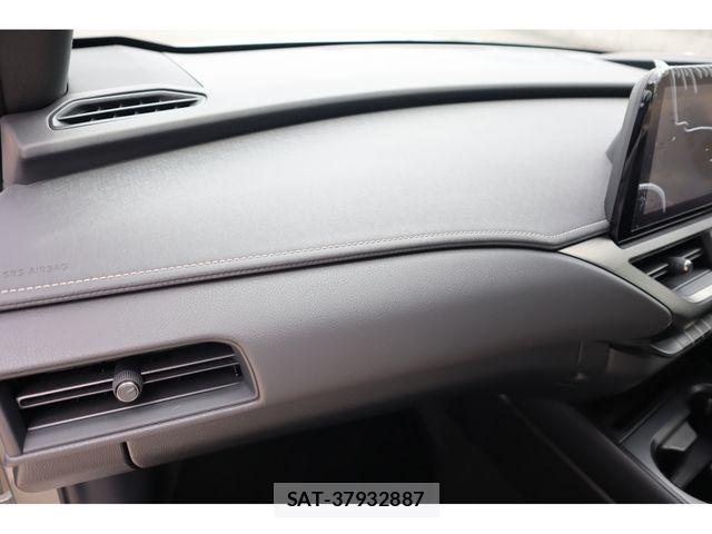 Lexus UX 2023-02 5871264-21