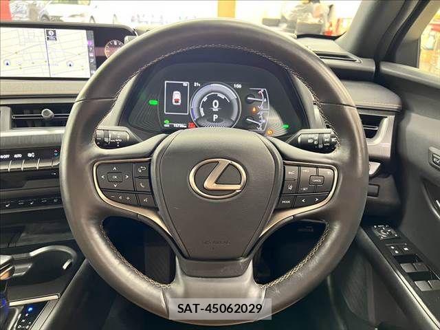 Lexus UX 2019-08 6245319-9