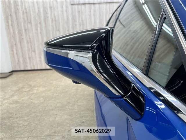 Lexus UX 2019-08 6245319-25