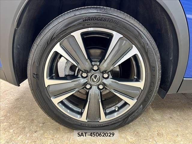 Lexus UX 2019-08 6245319-26