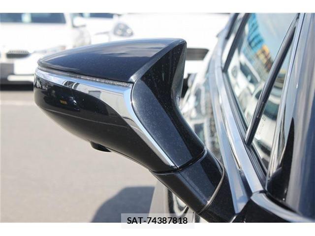 Lexus UX 2019-11 6815777-15