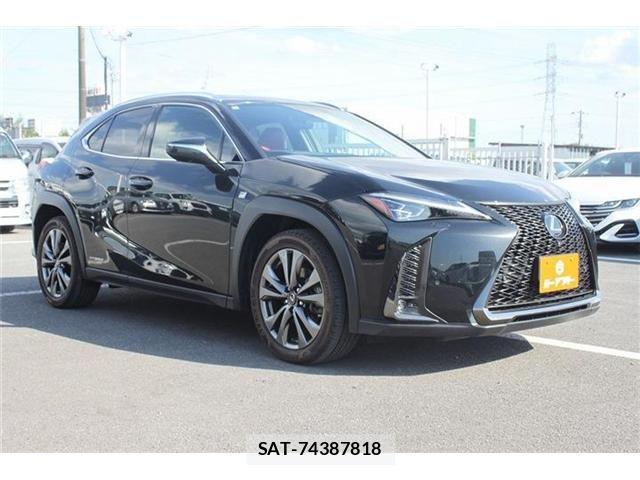 Lexus UX 2019-11 6815777-1