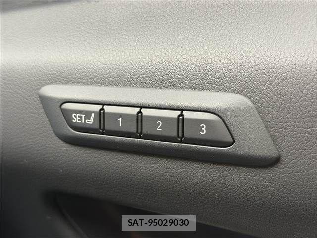 Lexus UX 2019-07 7221192-16