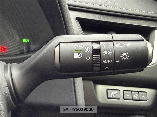 Lexus UX 2019-07 7221192-26