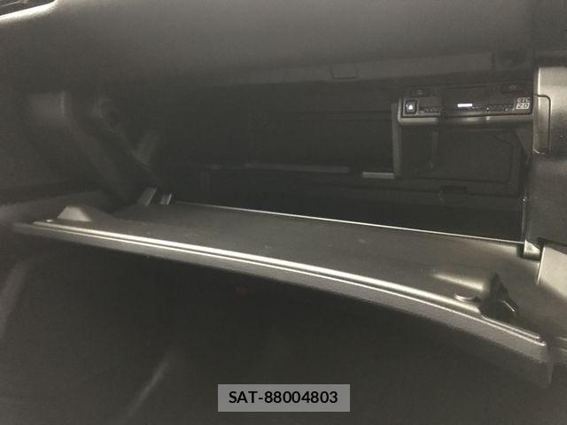 Lexus UX 2023-10 7251382-14