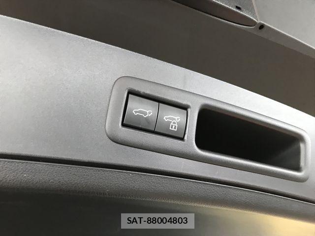 Lexus UX 2023-10 7251382-23