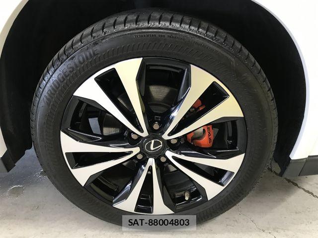 Lexus UX 2023-10 7251382-26