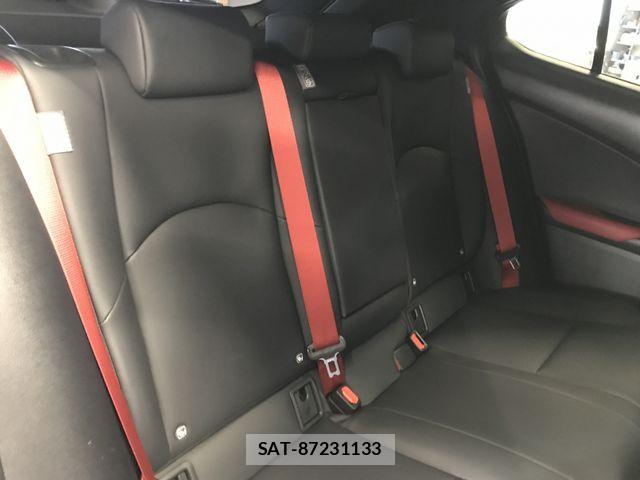Lexus UX 2023-10 7272261-11