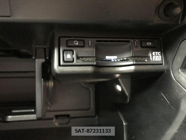 Lexus UX 2023-10 7272261-15