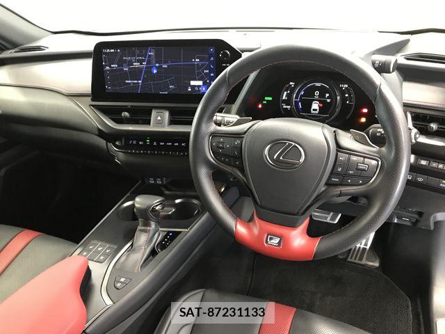 Lexus UX 2023-10 7272261-7