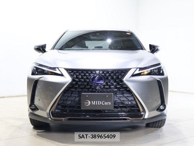 Lexus UX 2022-01 7358590-11