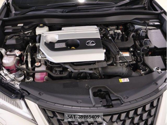 Lexus UX 2022-01 7358590-16