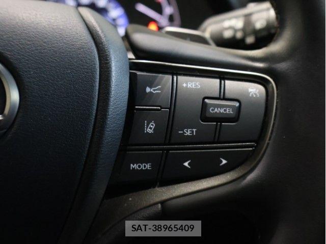 Lexus UX 2022-01 7358590-19
