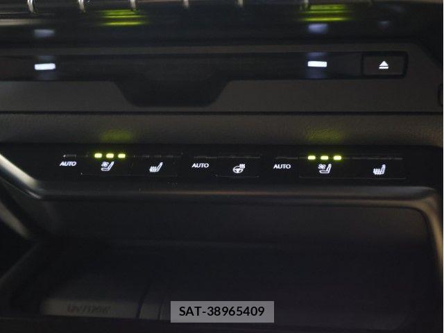 Lexus UX 2022-01 7358590-21