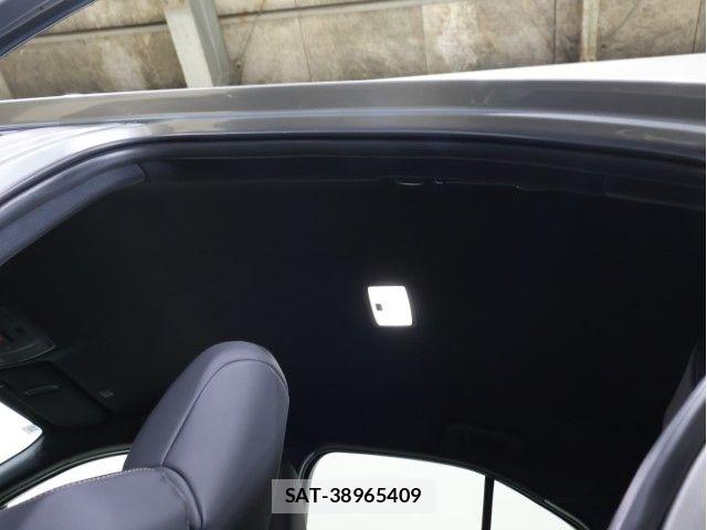 Lexus UX 2022-01 7358590-5