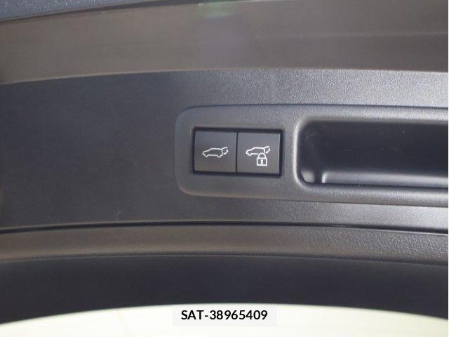 Lexus UX 2022-01 7358590-6