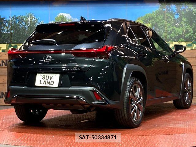 Lexus UX 2023-11 7358587-16