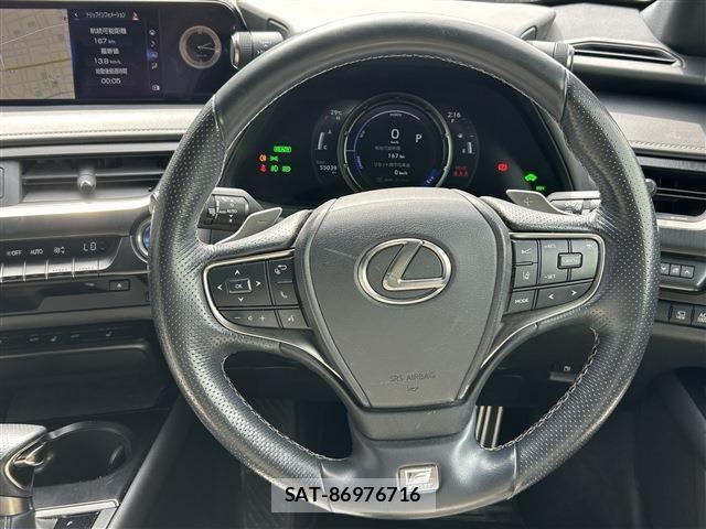 Lexus UX 2021-04 7455496-14