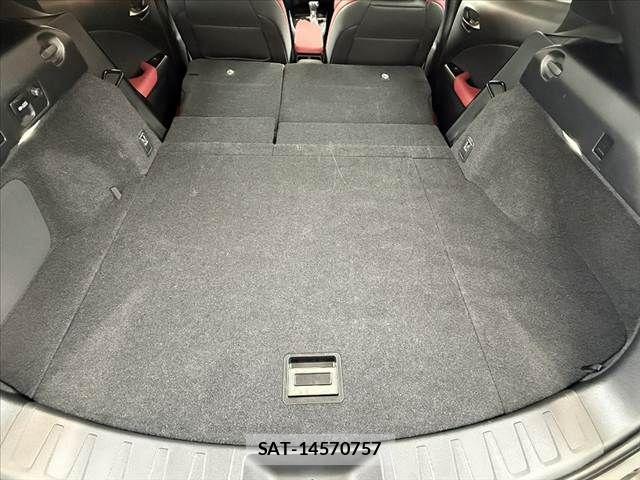 Lexus UX 2019-03 7455497-16