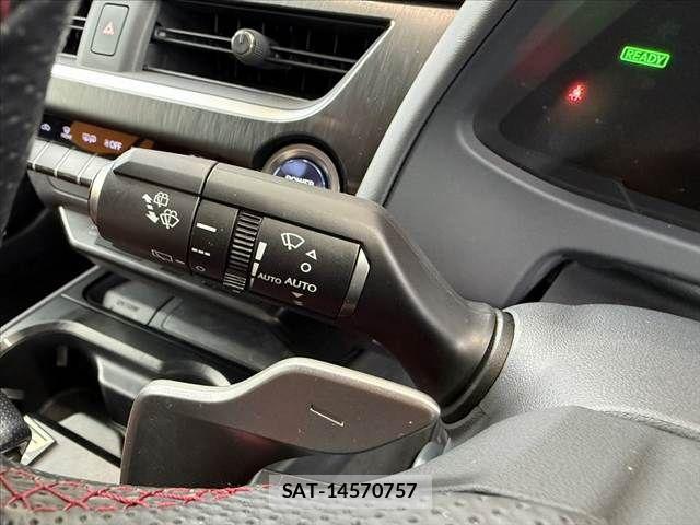 Lexus UX 2019-03 7455497-21