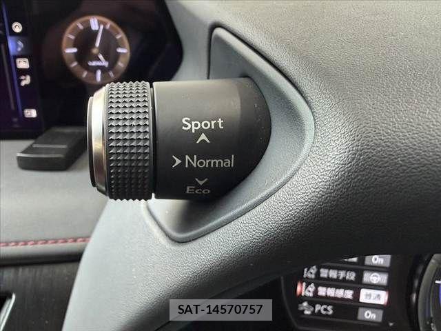 Lexus UX 2019-03 7455497-29