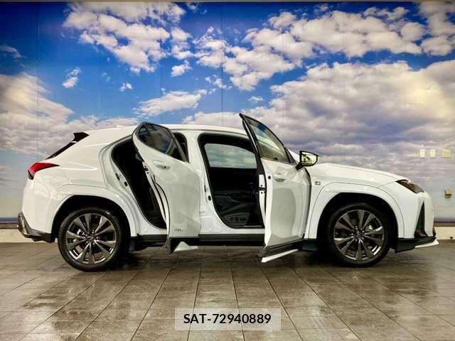 Lexus UX 2022-07 7617771-14