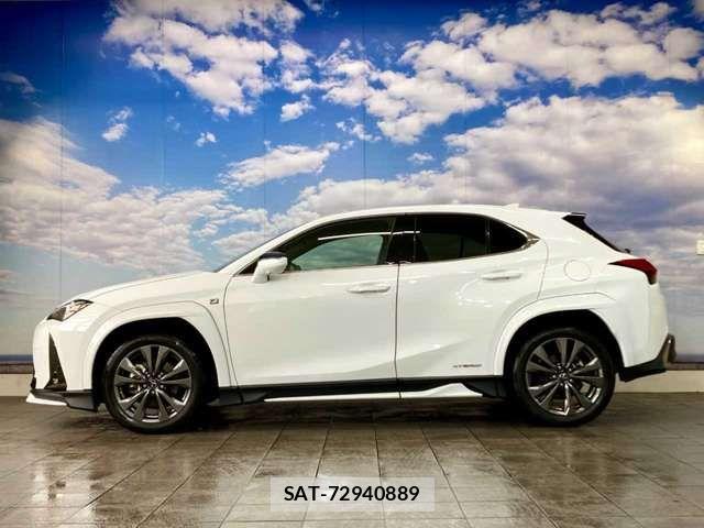 Lexus UX 2022-07 7617771-15